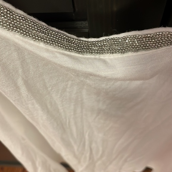 NEW H&M beaded trim white tank top. Size xs. Very soft & lightweight for summer - Picture 5 of 6